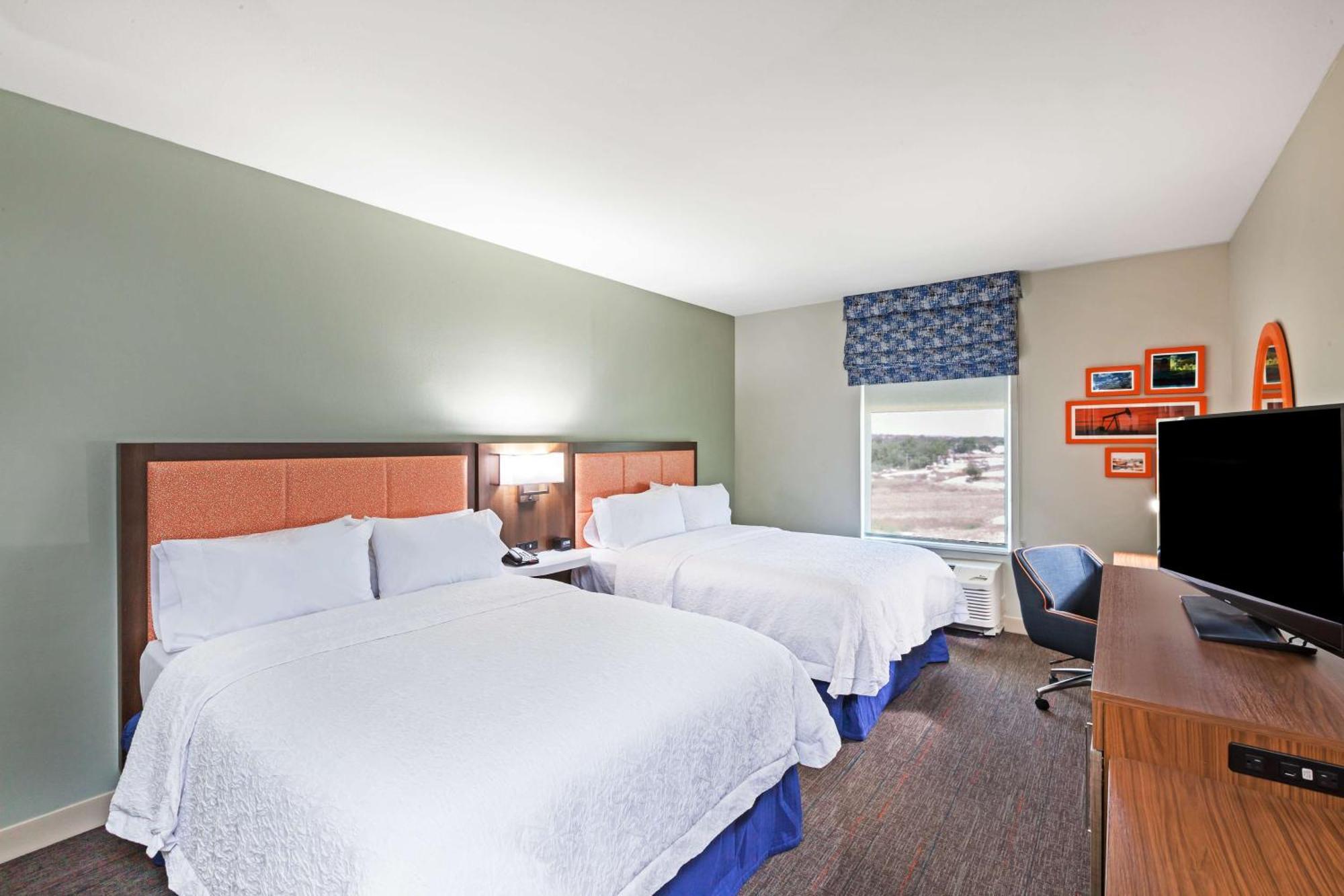 Hampton Inn Ozona Exterior photo